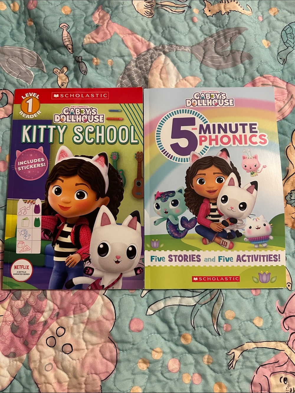 Gabby’s Dollhouse Level 1 reader Kitty School & 5 min phonics stories